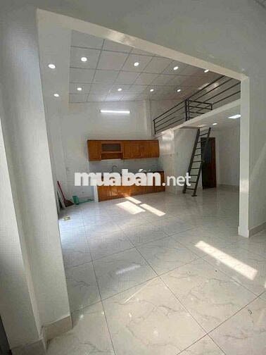 CHỦ GẤP BÁN CĂN NHÀ NGANG 8M VỪA Ở VỪA KINH DOANH GẦN CHỢ TRUNG CHÁNH