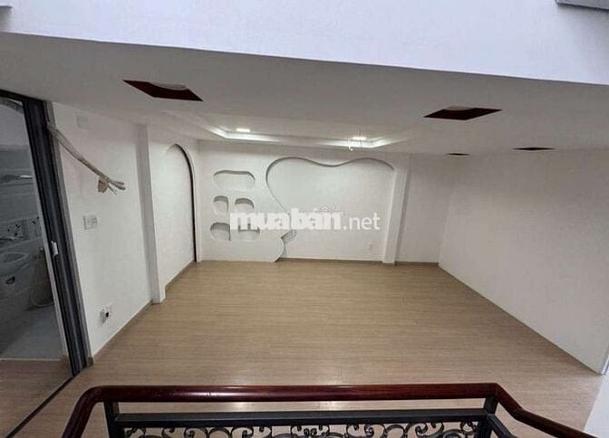 Cho thuê nhà nguyên căn 1 trệt 2 lầu, dt 4×16 có 4pn,3wc