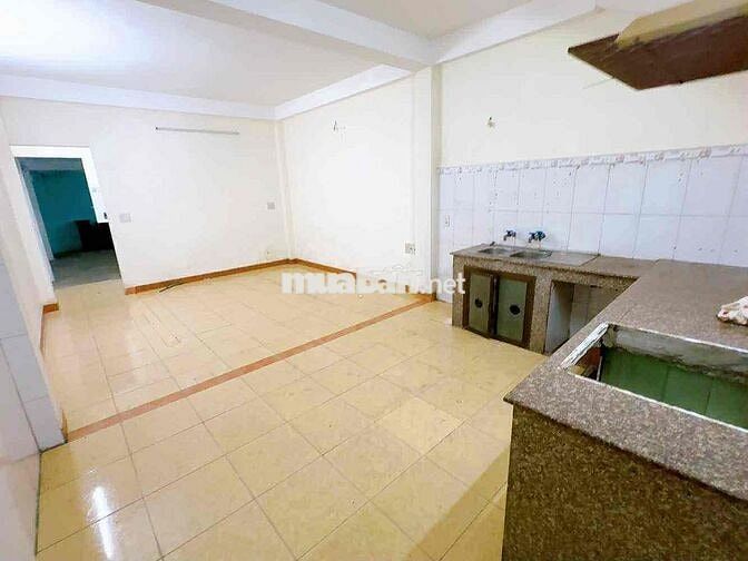cho thuê mặt tiền kinh doanh mua bán ngay chợ 1 lầu 3pn 4wc