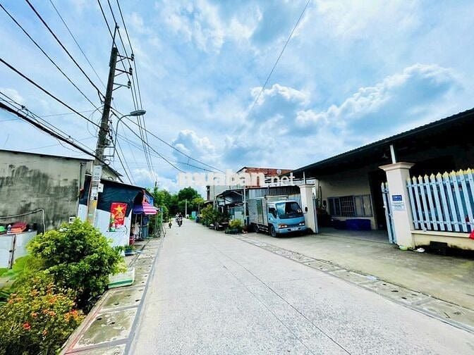 CHỦ VỀ QUÊ DƯỠNG GIÀ, GỬI BÁN HỘ SỔ HỒNG ĐẤT 154M2 CẠNH SIÊU THỊ BHX