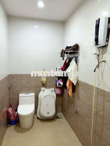 BÁN NHÀ PHẠM NGŨ LÃO–GIÁ CHỈ 2 TỶ 6 KHU VỰC AN NINH TỐT,NHIỀU TIỆN ÍCH
