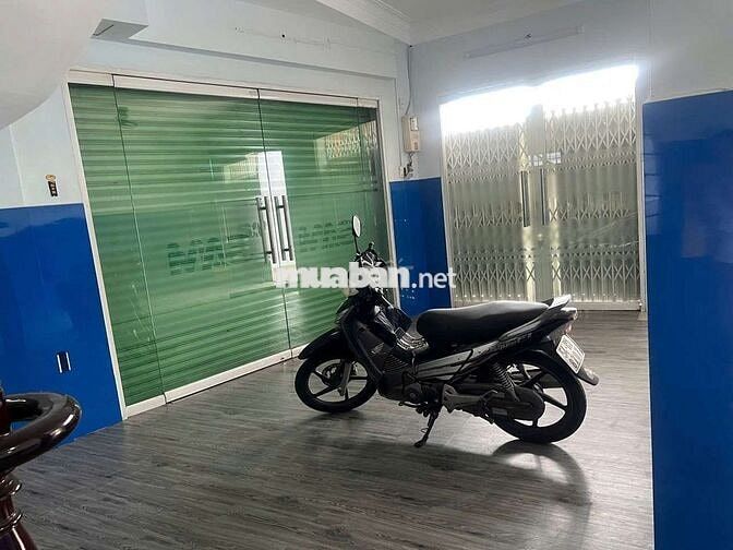 👉Cho thuê nhà Gốc 2mặt tiền DT 8x16 nhà đẹp