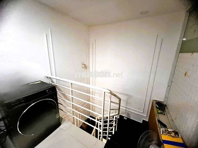 Shophouse duplex Lavita Garden sát ga Metro Bình Thái vỉa hè lớn