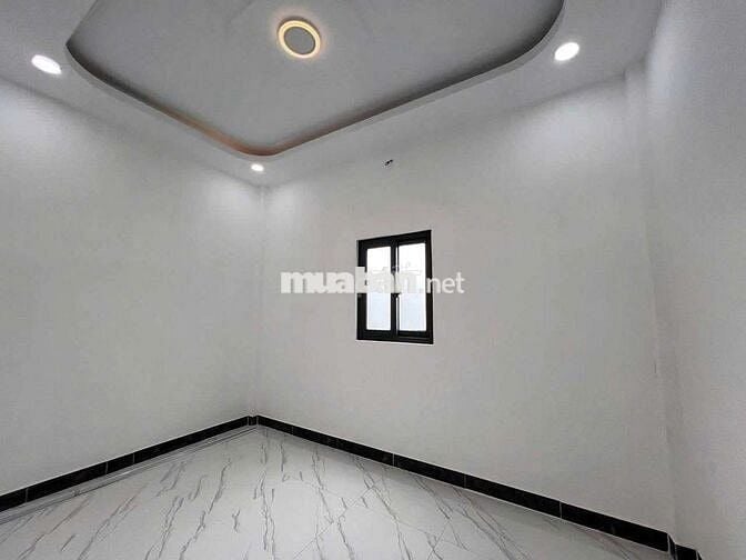 Chính cần xoay tiền gấp bán nhà mới xây