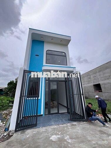 Chính cần xoay tiền gấp bán nhà mới xây