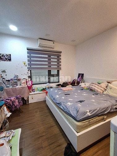 Đối diện Chung Cư ECO GREEN, 04 Tầng, DT 8x15m