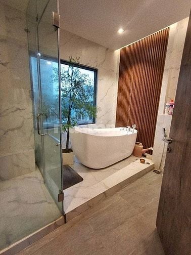 Đối diện Chung Cư ECO GREEN, 04 Tầng, DT 8x15m