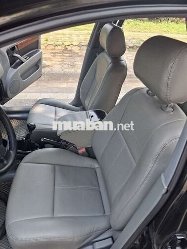 xe 170 2009 1.6 SX MT - 122468 km