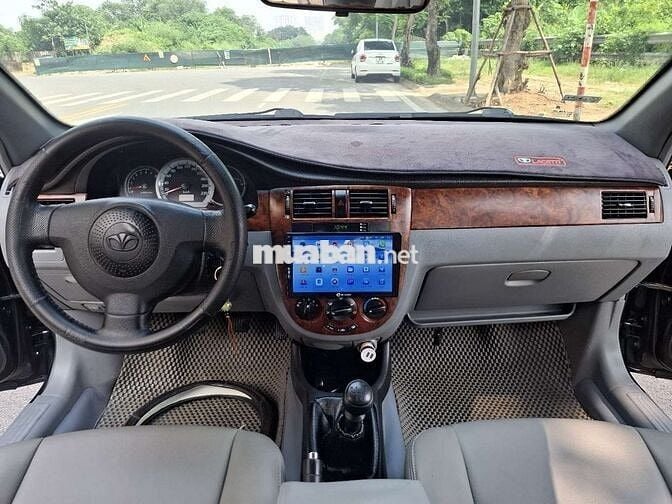 xe 170 2009 1.6 SX MT - 122468 km