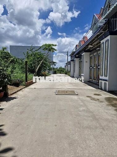 Cần bán lô sát bên KDC Sài Gòn Priver Part,TT Cần Giuộc.Đường 6m.SHR
