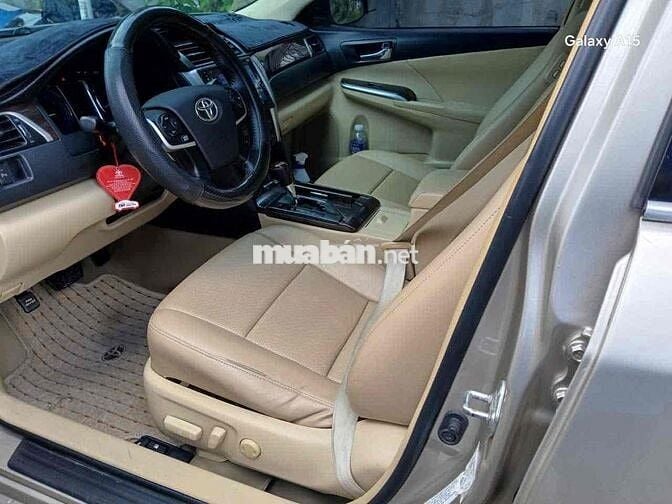 Toyota Camry 2016 2.0E - 90000 km