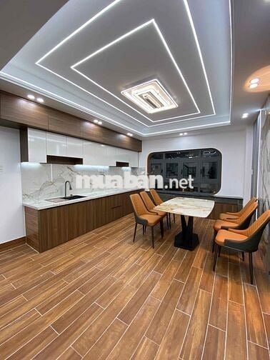 NHÀ PHỐ HIỆN ĐẠI MỚI XÂY – THIẾT KẾ ĐỘC ĐÁO, NỘI THẤT CAO CẤP