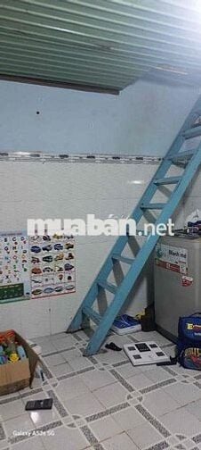 Nhà hẻm thông 40m2, gác lửng, nước giếng miễn phí gần sân bay