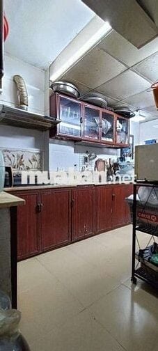 Bán nhà TT 8/3! Tầng 1, 80m nhà đẹp 2 thoáng oto đỗ, kinh doanh ở ngay
