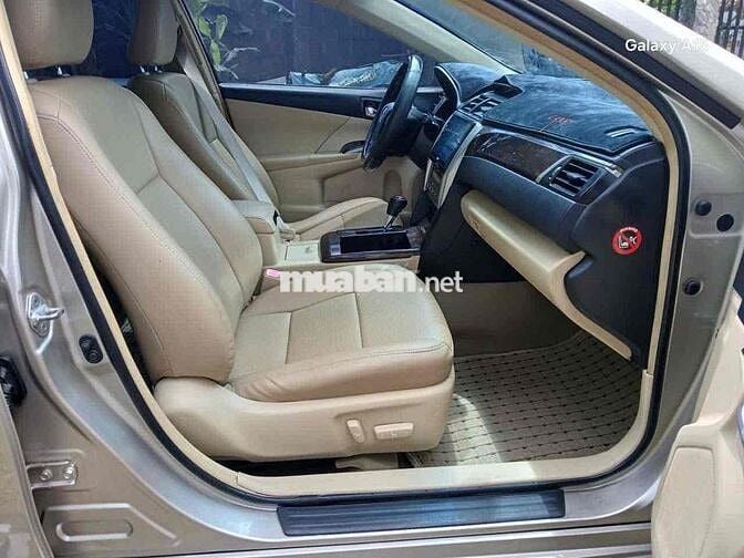 Toyota Camry 2016 2.0E - 90000 km