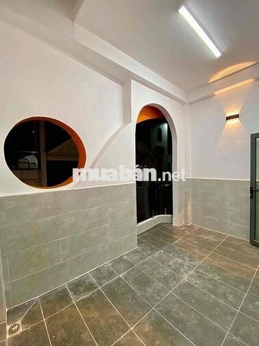 NHÀ PHỐ HIỆN ĐẠI MỚI XÂY – THIẾT KẾ ĐỘC ĐÁO, NỘI THẤT CAO CẤP