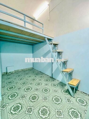 Phòng gác sạch sẽ, LẦU TRỆT, cửa sổ, Ngay Công Viên Gia Định 800M