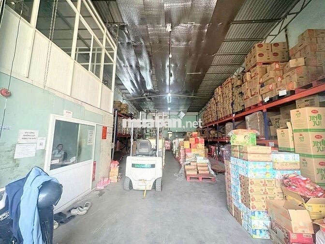 CHO  THUÊ  KHO  XƯỞNG ( 240 m2)HƯƠNG LỘ 2.  QUẬN BÌNH  TÂN