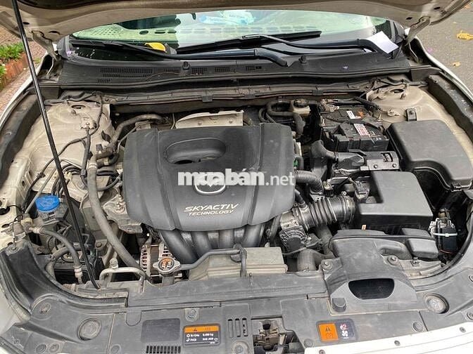 Mazda 3 2016 1.5 AT Hatchback màu trắng