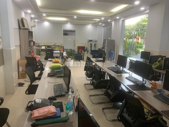 Tuyển Nhân Viên BĐS Chuyên Bán Và Cho Thuê Căn Hộ Đã Hình Thành, 25tr 
