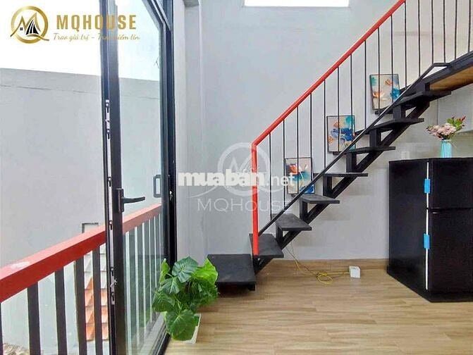 KHAI TRƯƠNG PHÒNG GÁC LỬNG BALCONY CAO CẤP GẦN ETOWN CỘNG HOÀ