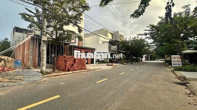 Nắm Chính chủ đường Thông Nguyễn Hiến Lê