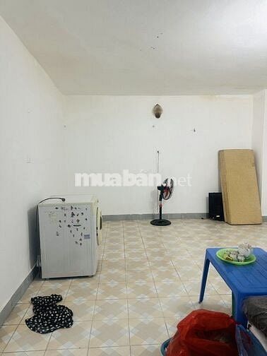 Cầu Giấy - Sổ Đỏ - 75tr/1m2 - Tập Thể Tầng 1 - 60m2 - Chỉ 4.5 Tỷ Cầu Giấy - Sổ Đỏ - 75tr/1m2 - Tập Thể Tầng 1 - 60m2 - Chỉ 4.5 Tỷ