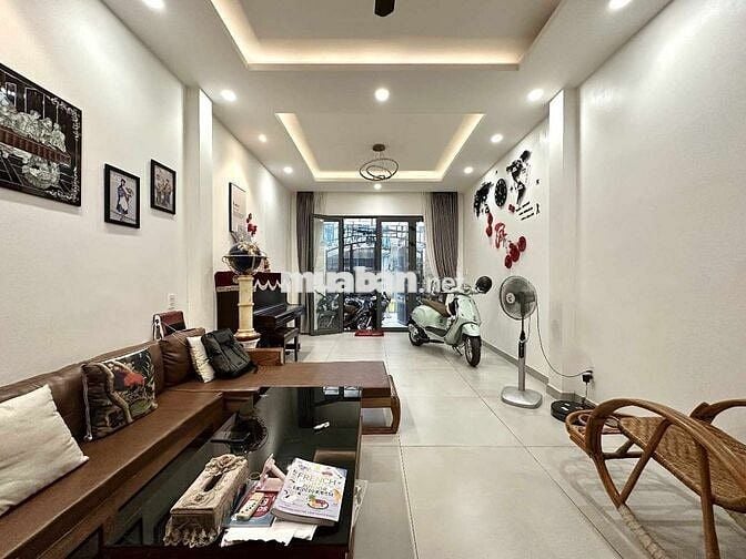 NHỈNH 12 T.Ỷ , PHÚ NHUẬN, HXH, 95m2 , 4 TẦNG , NHÀ ĐẸP Ở NGAY
