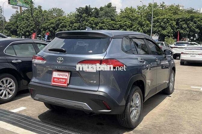 Toyota Corolla Cross 1.8G 2022 LƯỚT CHỈ 14.850km