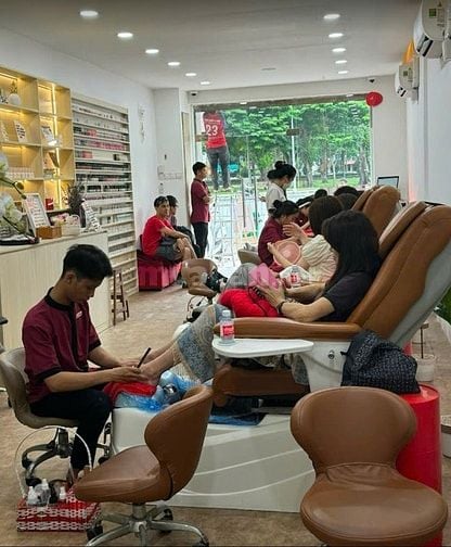Siêu MT Phạm Hồng Thái,P.Bến Thành Q1 đối diện New World hotel