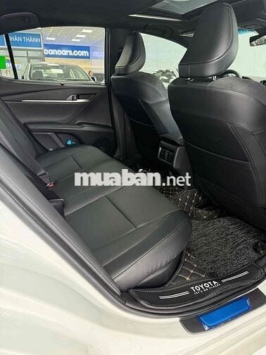 Toyota Camry 2025 2.5HV đi đúng 2000 km