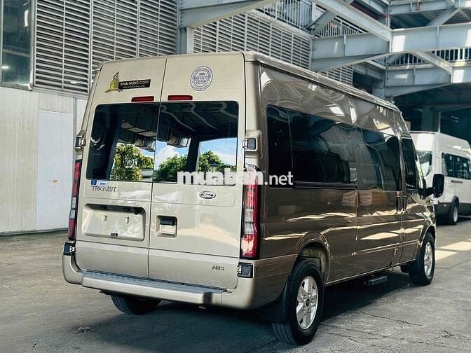 Ford Transit 2023 bảo hành hãng. vay 70%