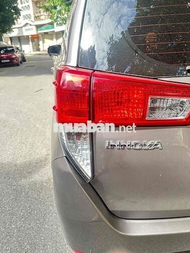 Toyota Innova 2020 - 56234 km