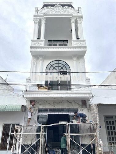 Bán nhà đường ngô thì nhậm, nhà mới 100% giá chỉ 5 tỷ
