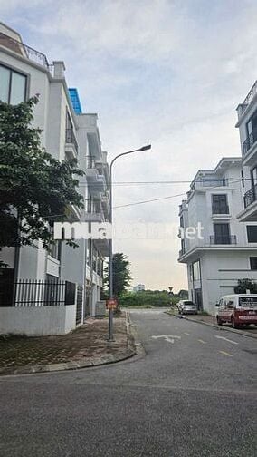 Đất trung tâm xã Gia Lâm, khu TĐC 31ha - Mặt tiền giáp dãy shophouse