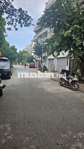 Đất trung tâm xã Gia Lâm, khu TĐC 31ha - Mặt tiền giáp dãy shophouse