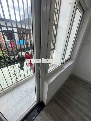 Nhà mới 3 phòng ở liền nở hậu 6m