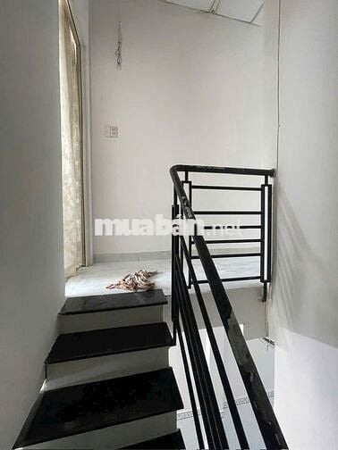 Nhà mới 3 phòng ở liền nở hậu 6m