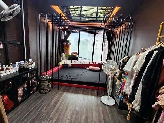 Bán tập thể Nguyễn Phong Sắc, Cầu Giấy. 2n 2vs. Giá 4.45 tỷ