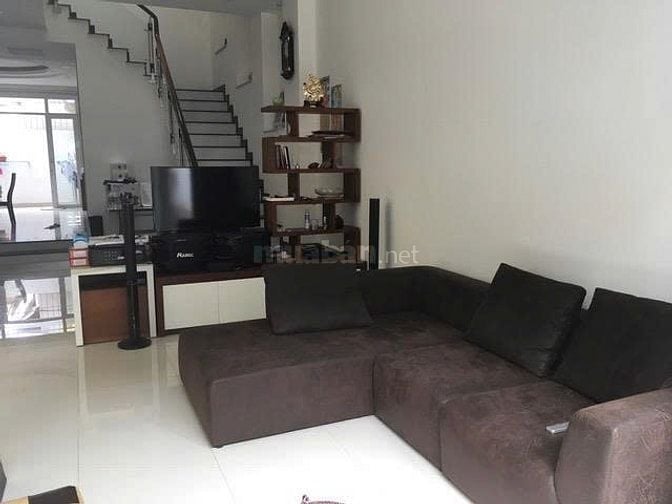 Mặt tiền đường 11 Thảo Điền 150m2 (6m*25m) SHR nhà 3 tầng khu vip Q2 