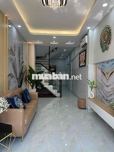 Bán nhà đẹp Bình Tân, 36m2, hẻm kinh doanh 8m, 2 tầng, 4.2Tỷ