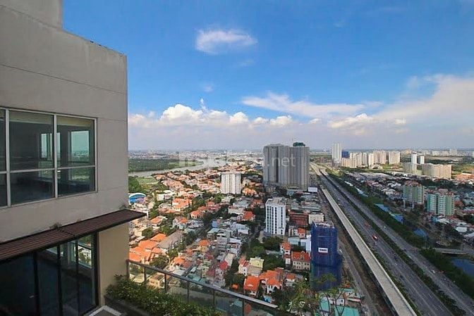 Penthouse bán hoặc cho thuê tại Thảo Điền Pearl 2 tầng sân vườn 501m2