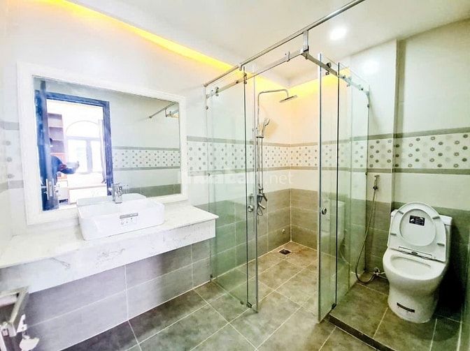Bán HXH 2637 /khu dân trí cao 6,4x13 nhà đẹp giá 8ty25(4L)