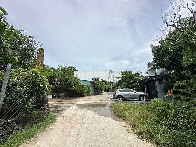 [CỰC RẺ] - Bán nhà C4 sát cầu ngã 3 Huế oto vào tận nhà, gía chỉ 3t1xx