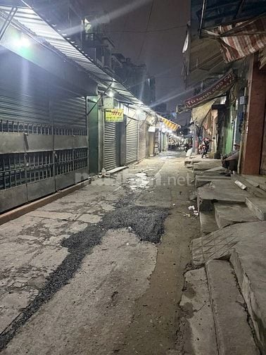 7 TỎI NHANH MỚI KỊP, MẶT TIỀN NHẬT TẢO QUẬN 10 34M2 3 TẦNG RẺ NHẤT KHU