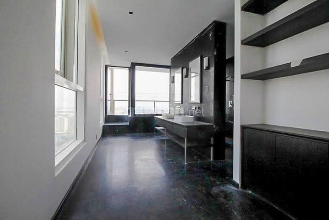 Penthouse bán hoặc cho thuê tại Thảo Điền Pearl 2 tầng sân vườn 501m2