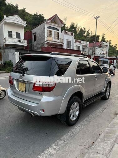 Toyota Fortuner 2009 2.5G - 150000 km