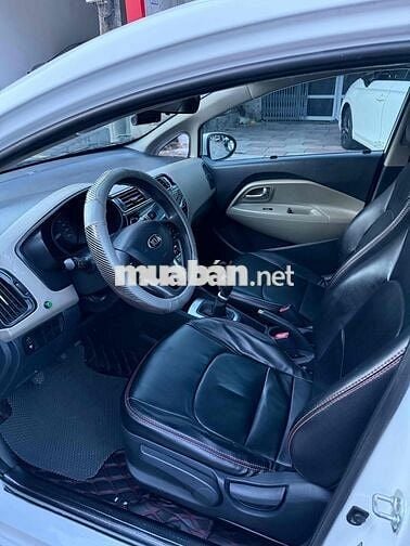 Kia Rio 2015 1.4 MT Sedan - 1234 km