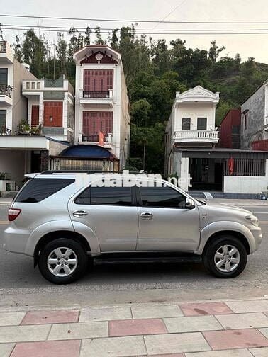 Toyota Fortuner 2009 2.5G - 150000 km
