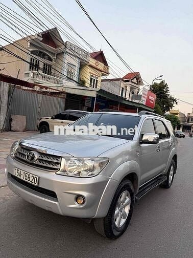 Toyota Fortuner 2009 2.5G - 150000 km
